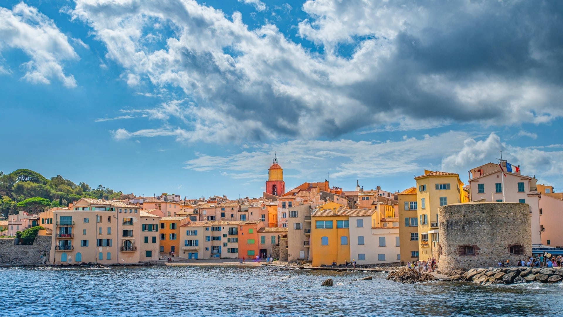 De Marseille à la presqu'île de Saint-Tropez : villages authentiques et sentier du littoral